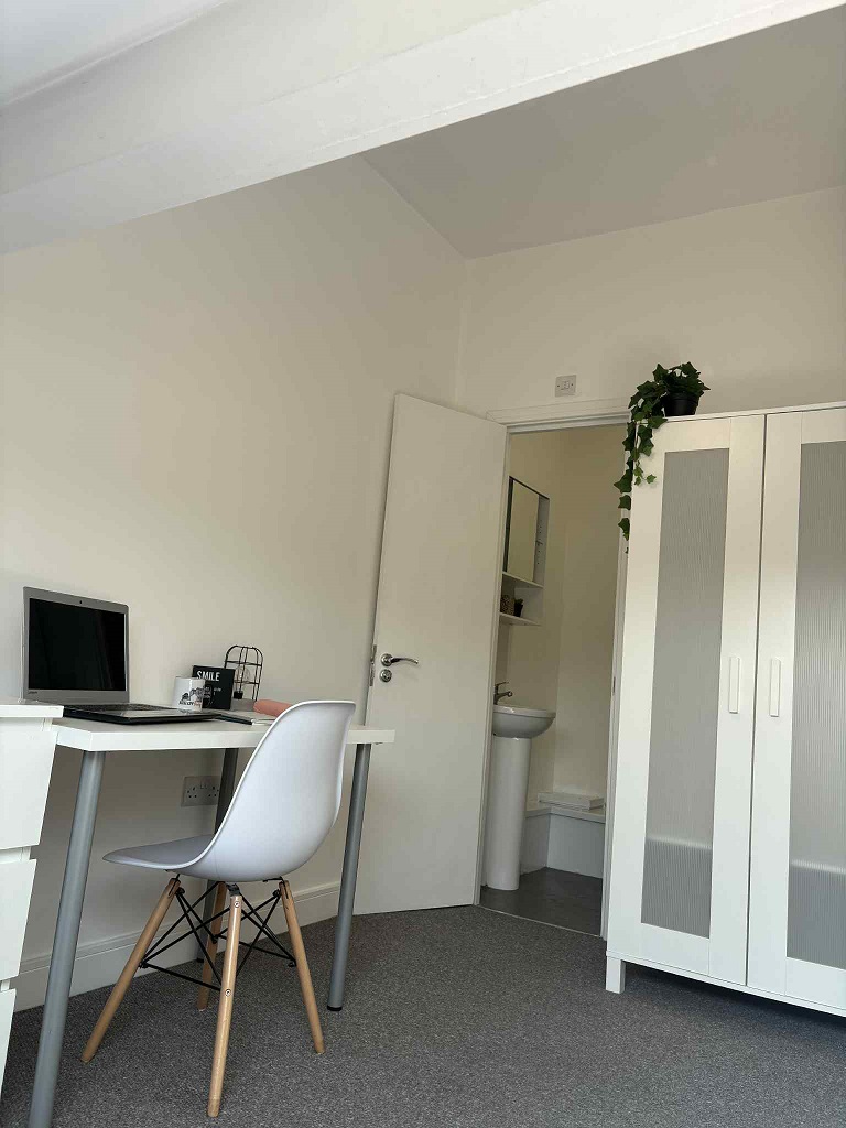 2 Priestley Street - Image 17