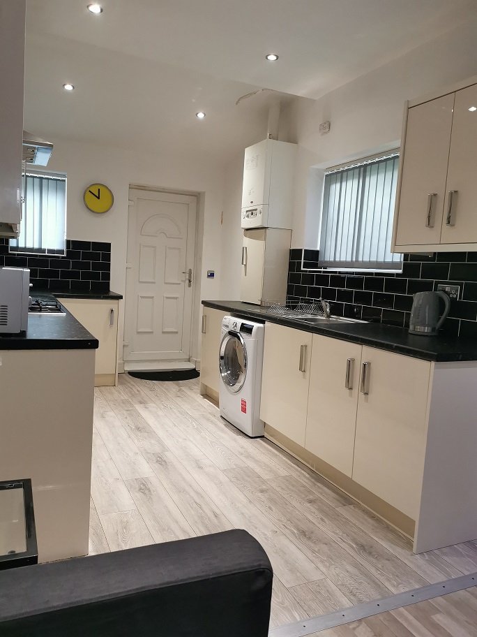 43 Lancing Road - Image 2