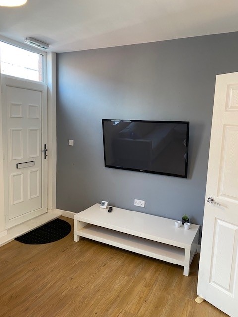 208 Lancing Road - Image 7