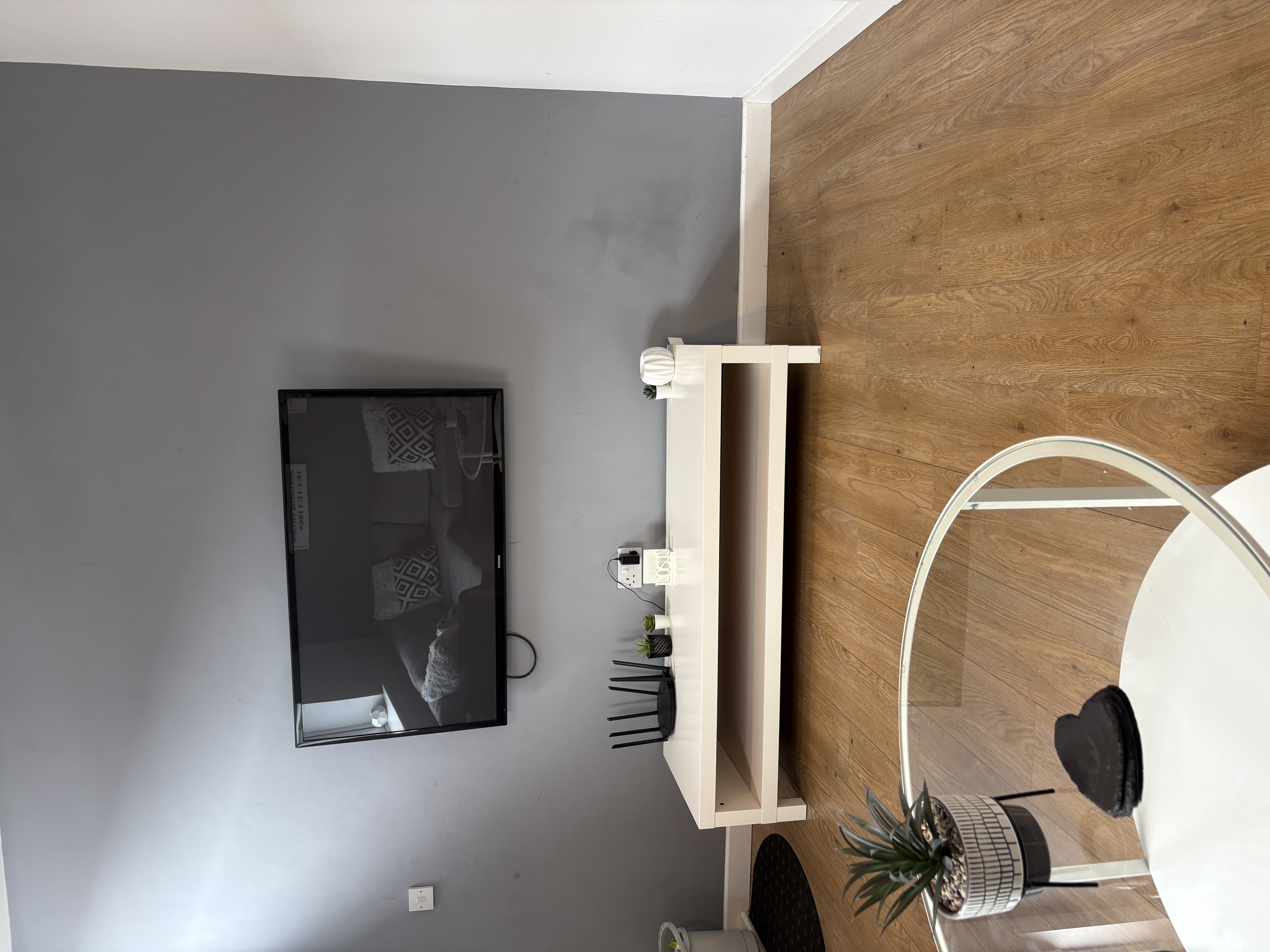 210 Lancing Road - Image 3