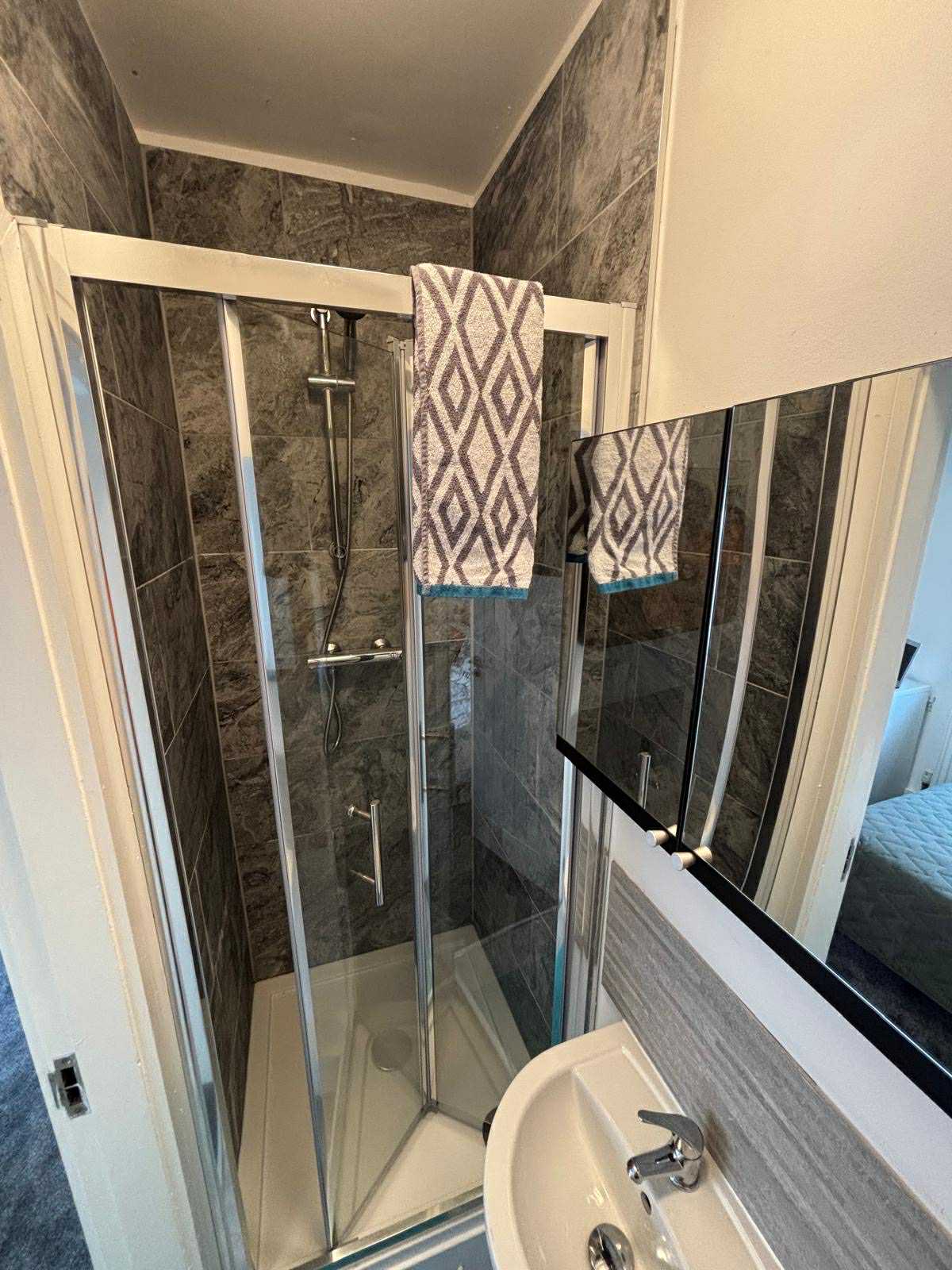 212 Lancing Road - Image 13