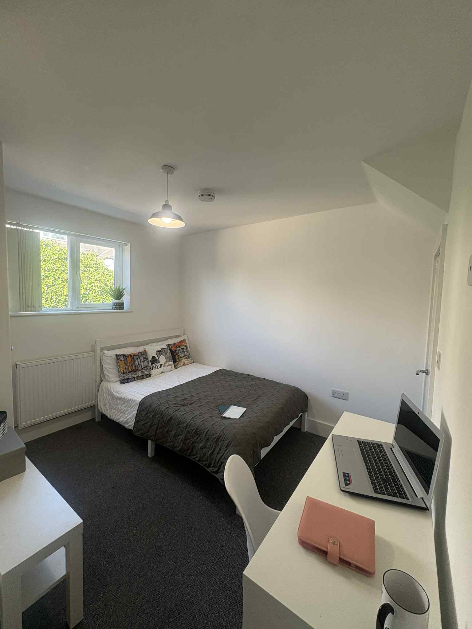 212 Lancing Road - Image 23