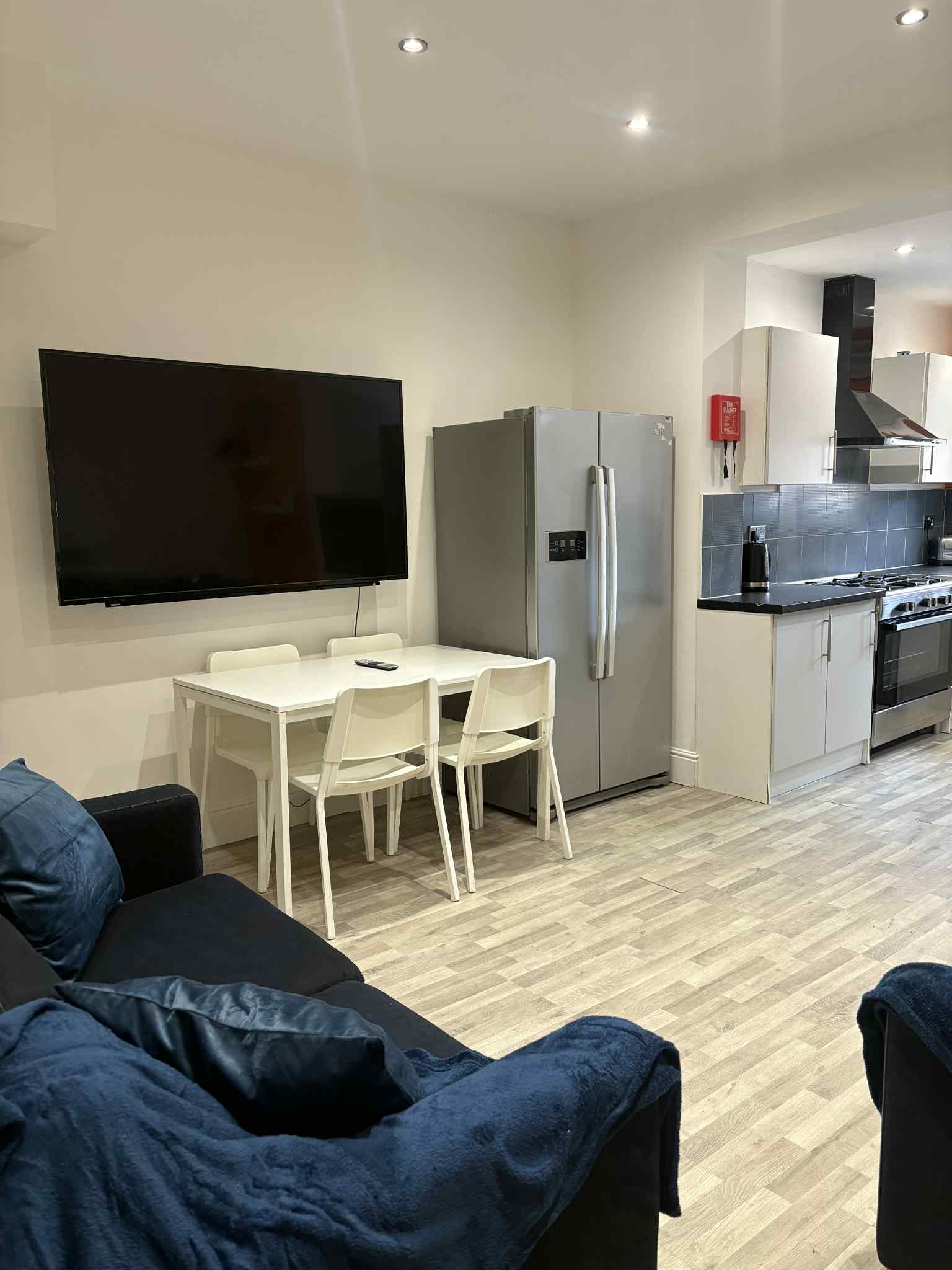 425 Shoreham Street - Image 8