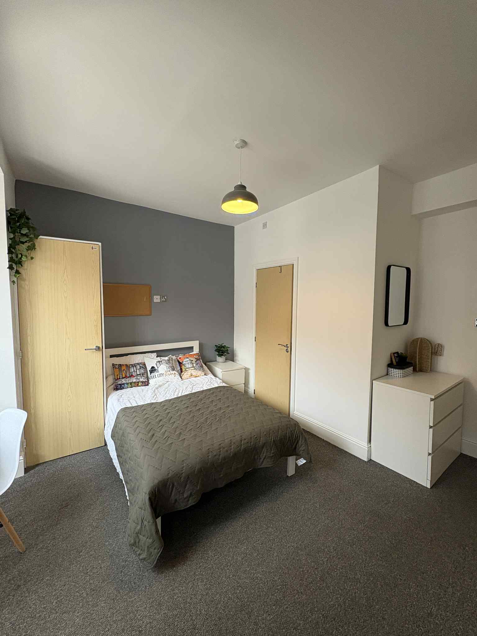 425 Shoreham Street - Image 13