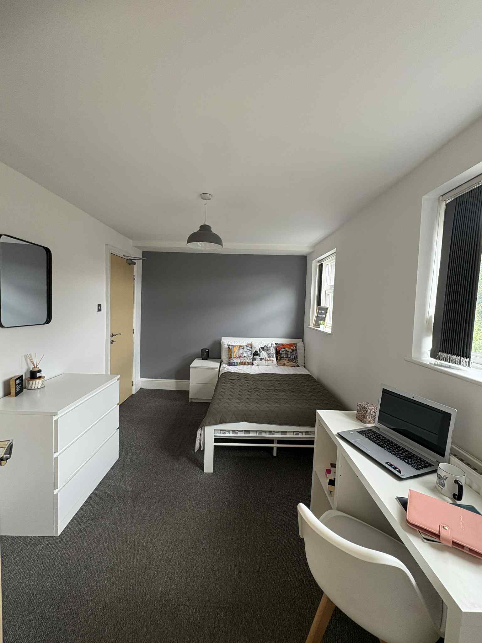 425 Shoreham Street - Image 24