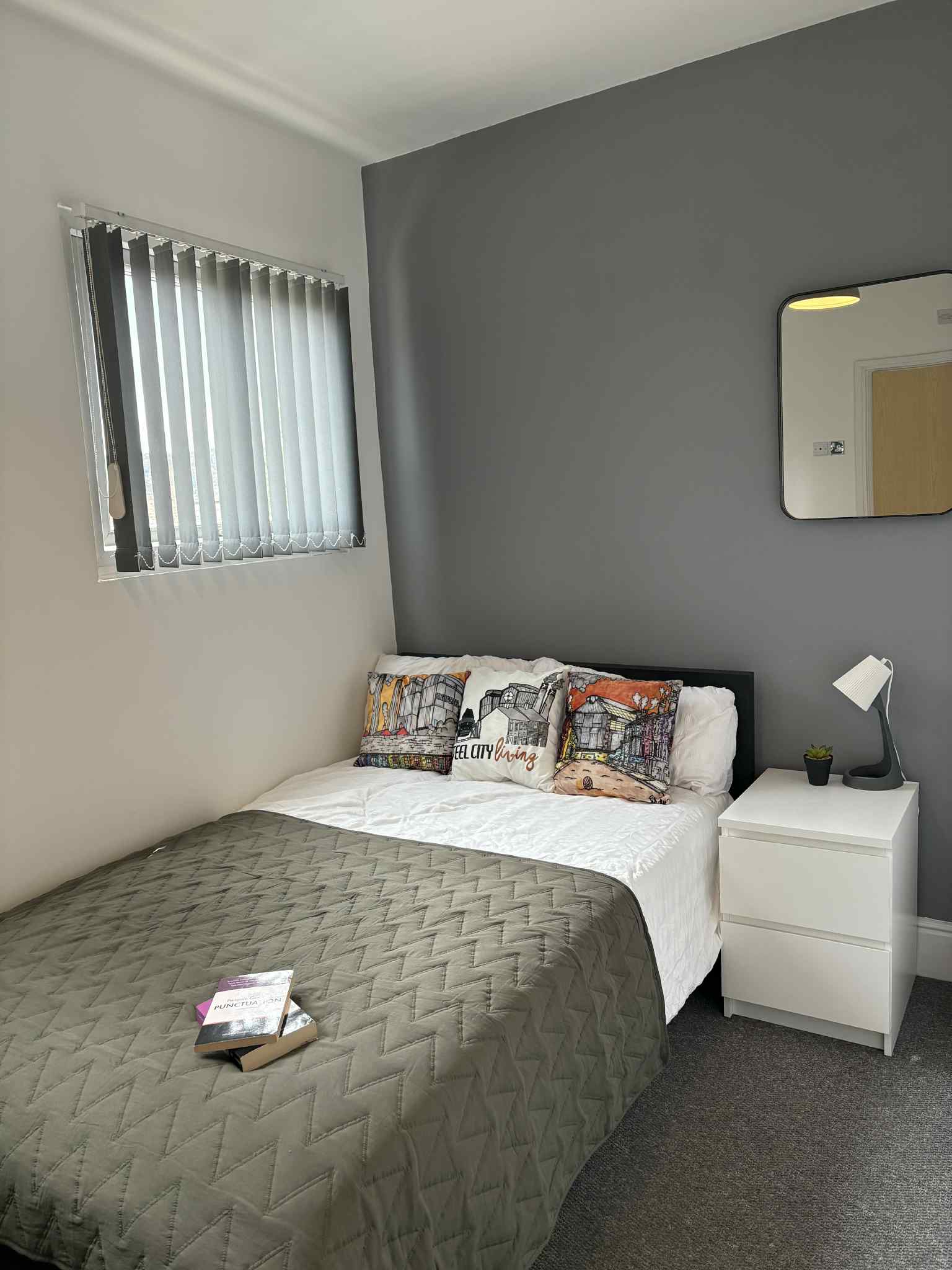 425 Shoreham Street - Image 40