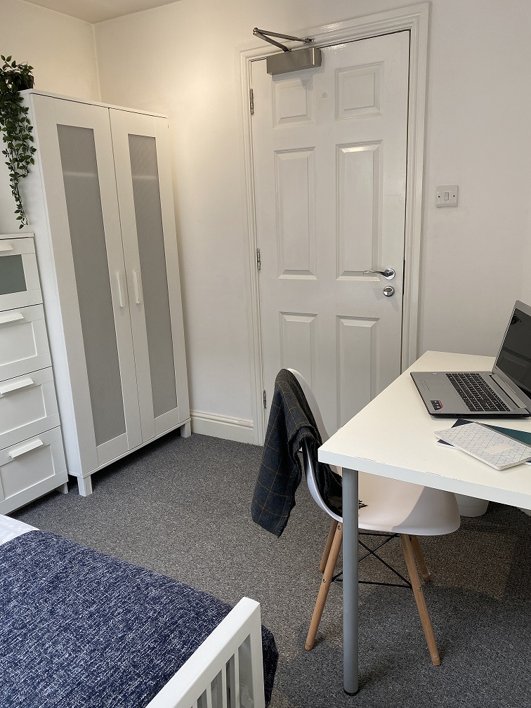 165 Charlotte Road - Image 22