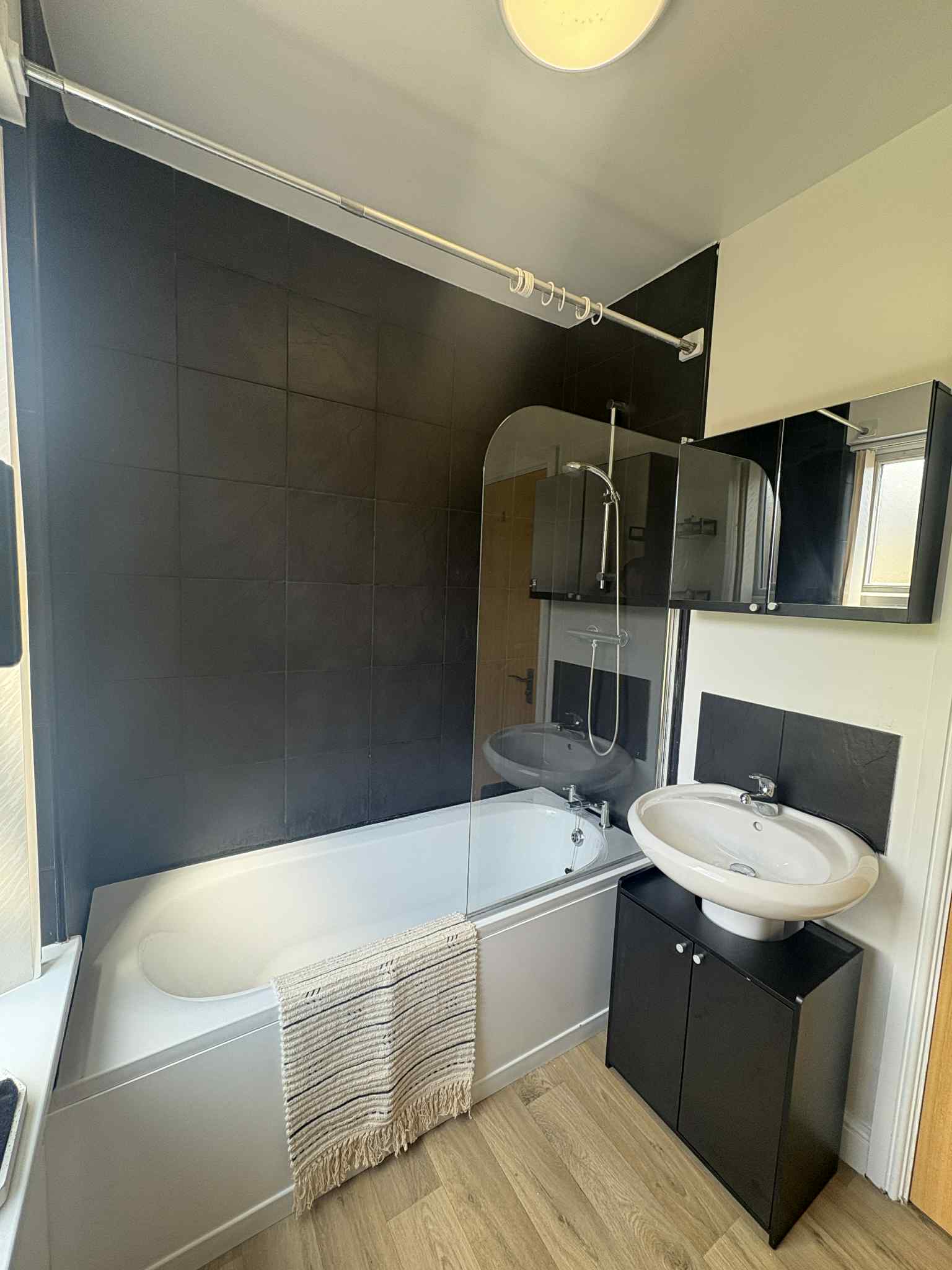 22 Denham Road - Image 10