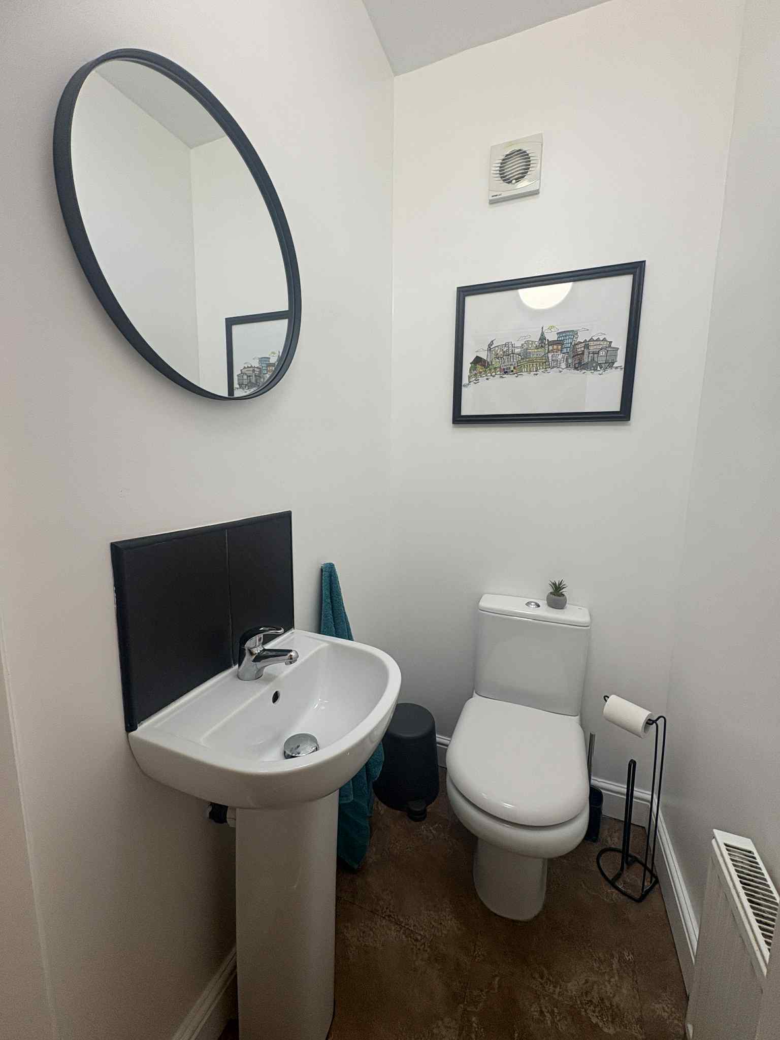 22 Denham Road - Image 12