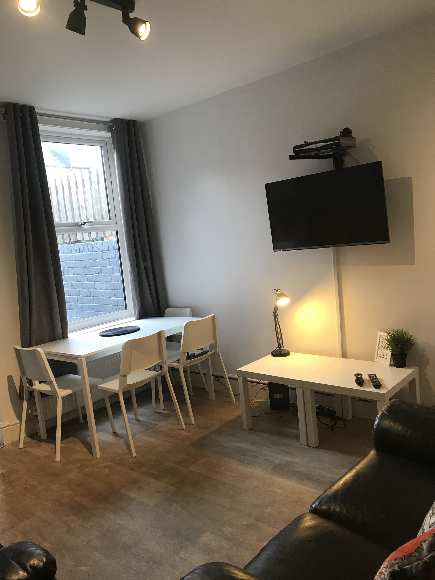 24 Harland Road - Image 2