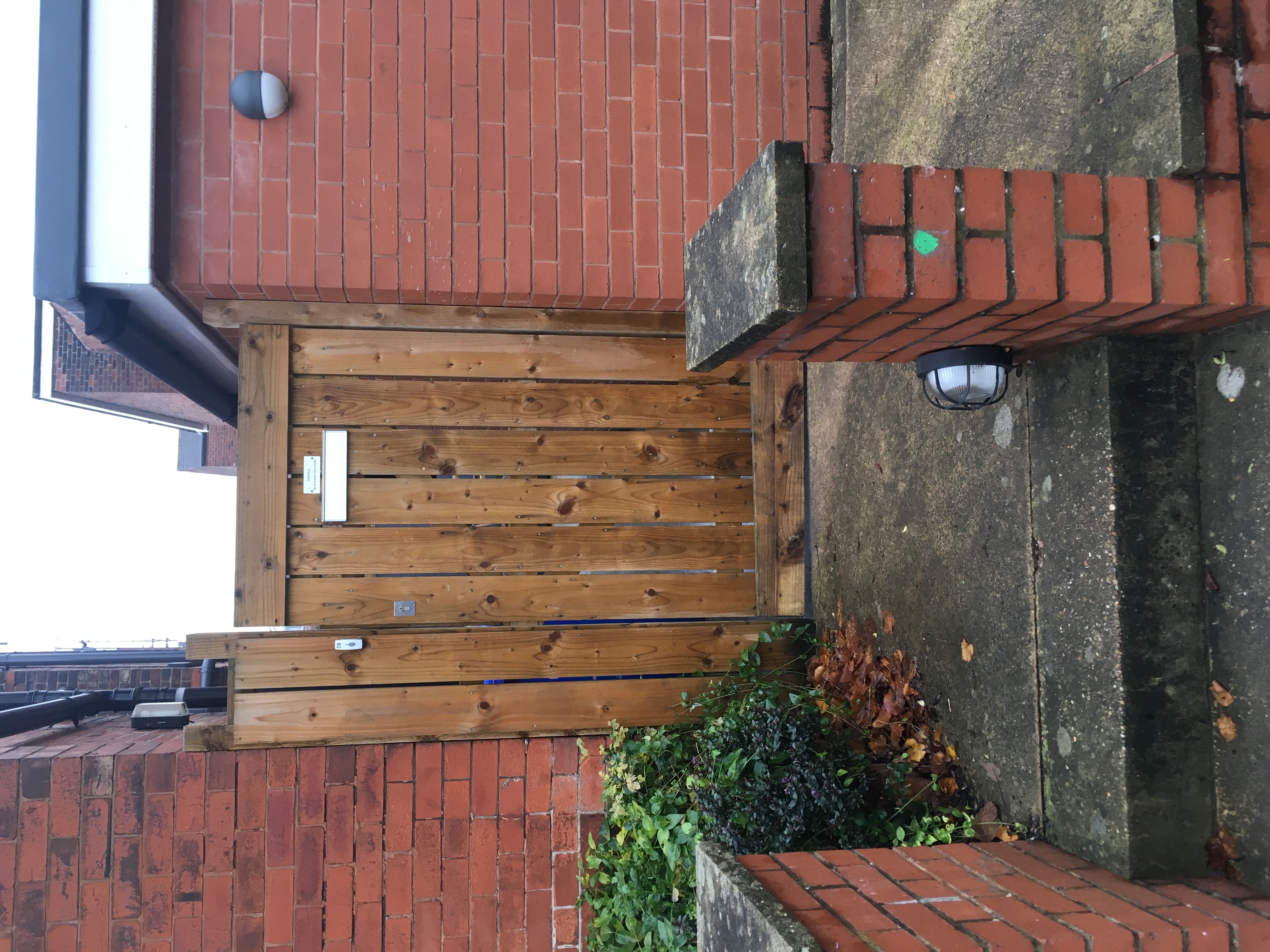 58 Stalker Lees Road - Image 2